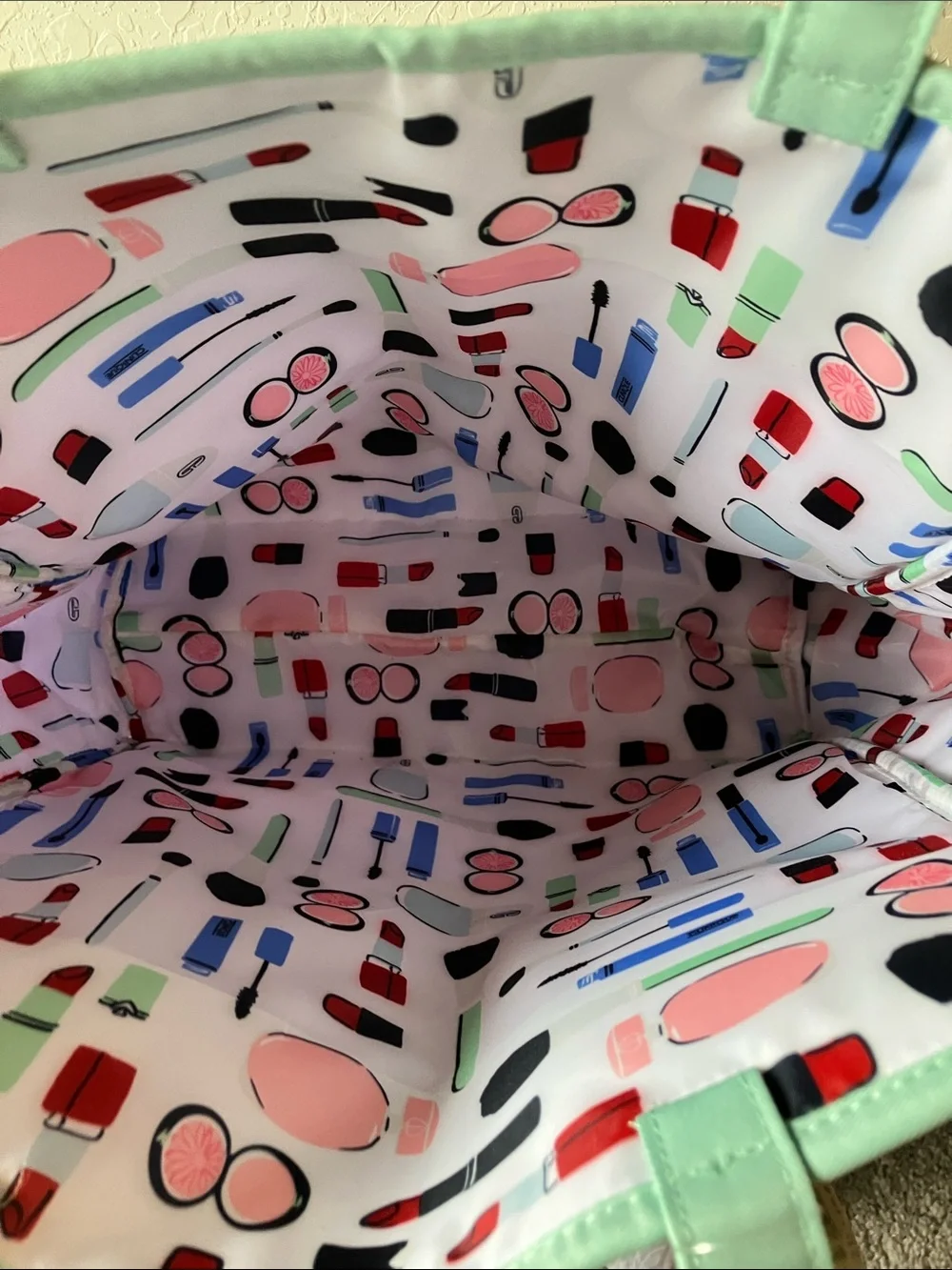 Clinique x Kate Spade White & Mint Lipstick Tote